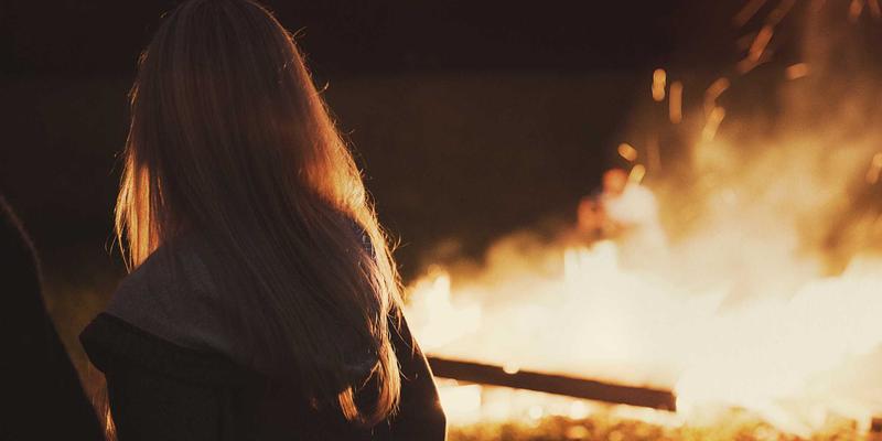 电竞外设入门指南：从游戏商城到实战利器（手柄/机械键盘选购解析）