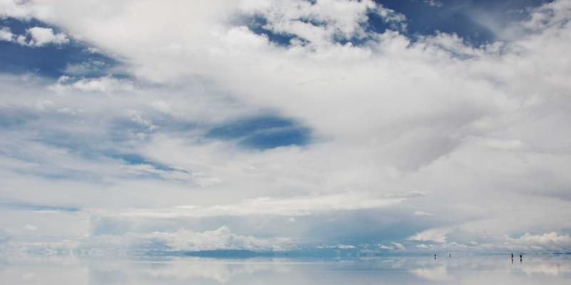 电竞显示器选购指南：高刷新率与低响应时间如何影响游戏体验 | 打造专业游戏之家