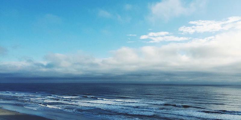 电竞椅 vs 人体工学椅：游戏商城选购指南，为混合场景找到最佳座椅